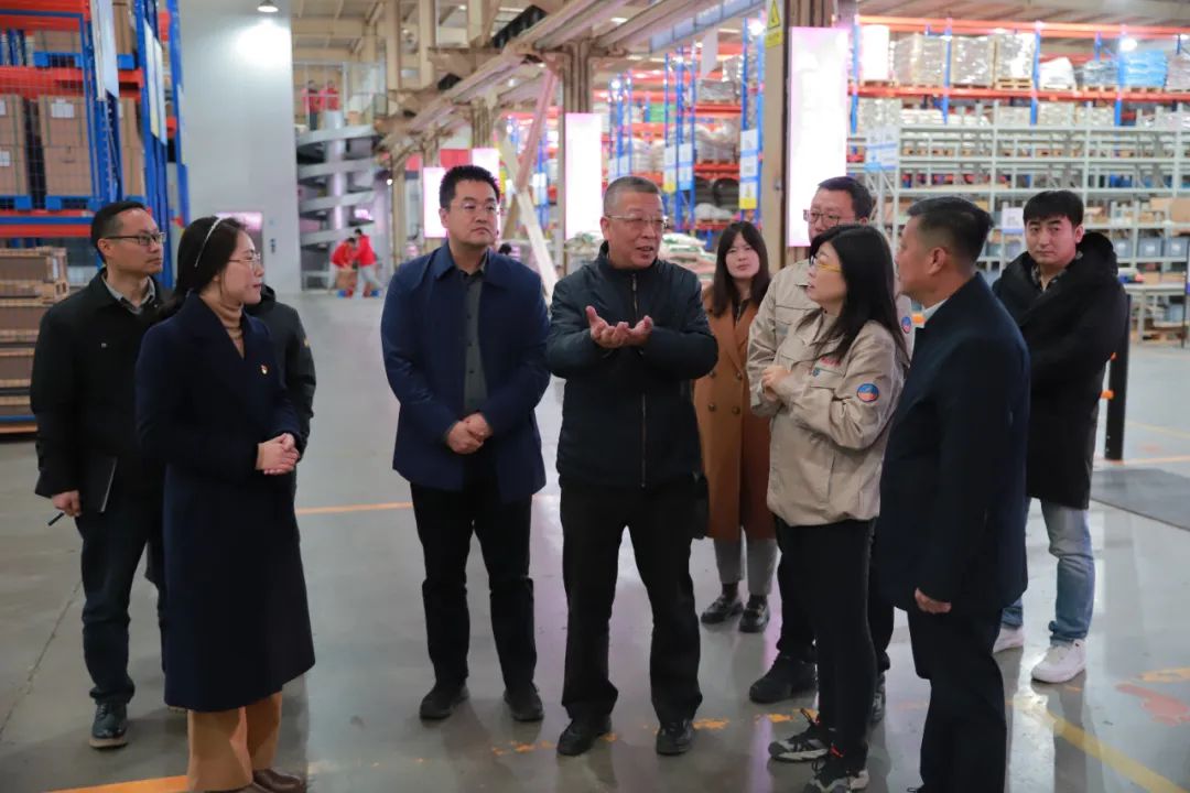 问鼎国际