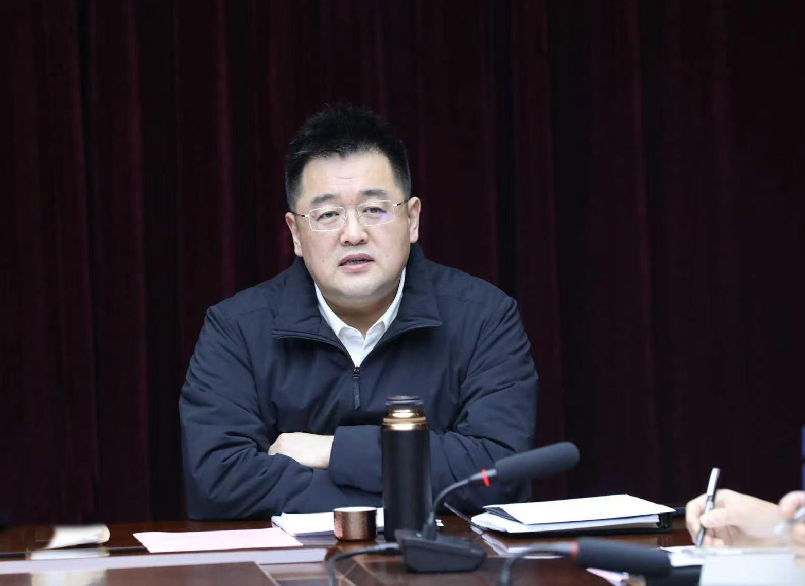 问鼎国际